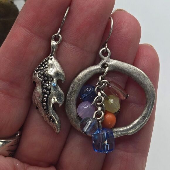 "5/$25" Mismatched Pewter Finish Feather/Multicolored Bead Dangle Earrings - Picture 7 of 8